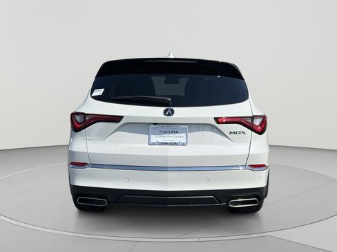 Certified 2024 Acura MDX w/ Technology Package FWD image 4