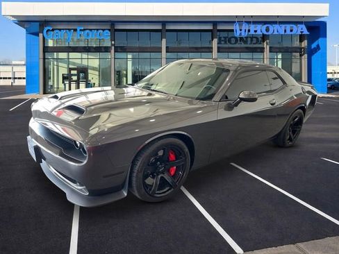 Used 2021 Dodge Challenger SRT Hellcat RWD image 4