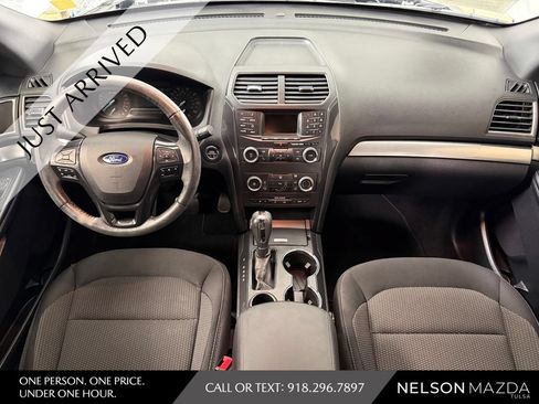 Used 2019 Ford Explorer XLT FWD image 42