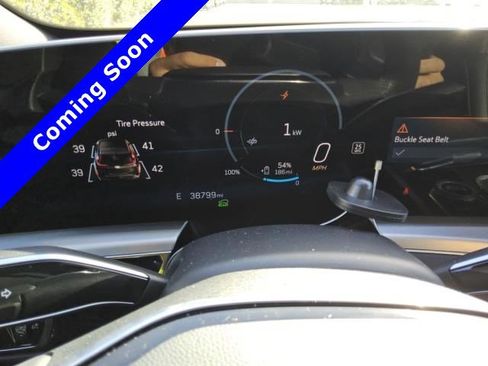 Used 2024 Cadillac Lyriq Sport RWD image 7