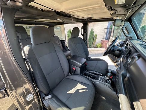 Used 2020 Jeep Wrangler Unlimited Sport S image 23