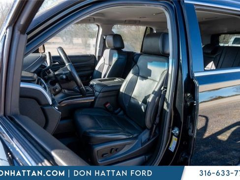 Used 2018 GMC Yukon SLT w/ HD Trailering Package image 4