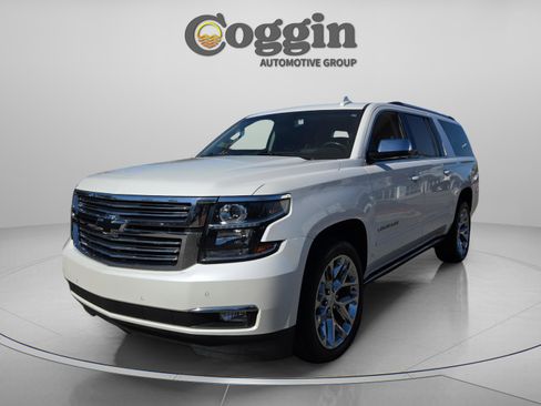 Used 2018 Chevrolet Suburban Premier image 1