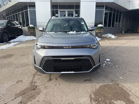 New 2025 Kia Soul LX image 2