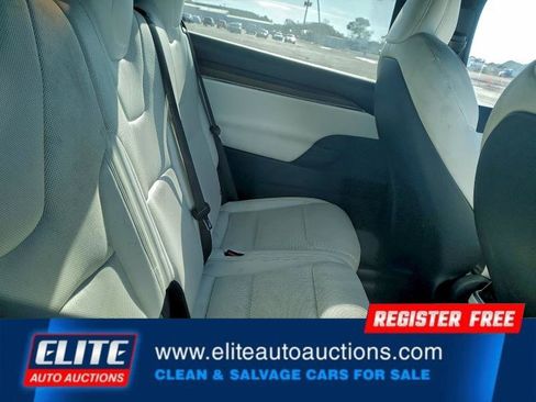 Used 2023 Tesla Model X image 21