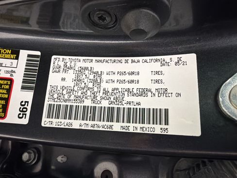 Used 2021 Toyota Tacoma Limited RWD image 29