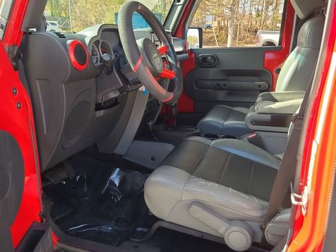 Used 2010 Jeep Wrangler Unlimited Sahara w/ Mopar Chrome Edition Group image 6