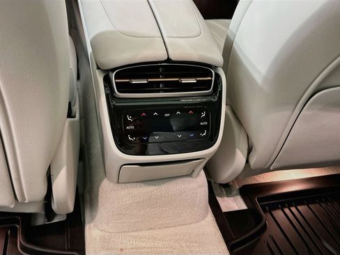 Used 2023 Mercedes-Benz EQS 580 4MATIC Sedan image 28