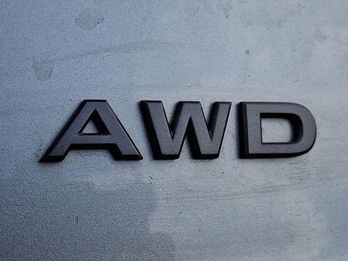 Used 2025 Nissan Rogue SV image 20