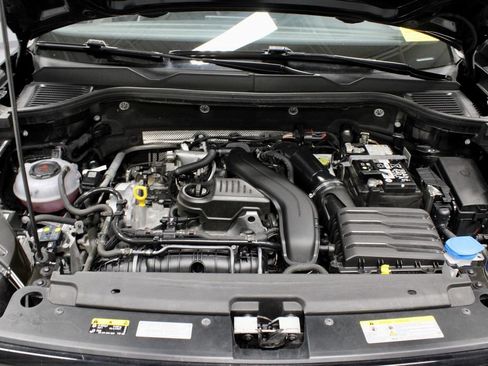 Used 2025 Volkswagen Taos S AWD/4WD image 17