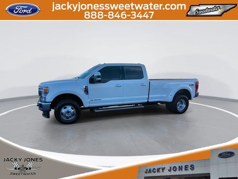 Certified 2022 Ford F350 Lariat w/ Lariat Value Package image 4