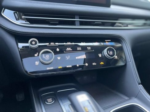 Used 2024 INFINITI QX60 Luxe w/ Vision Package AWD/4WD image 31