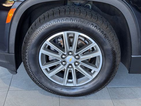 Certified 2022 Chevrolet Traverse LT image 4