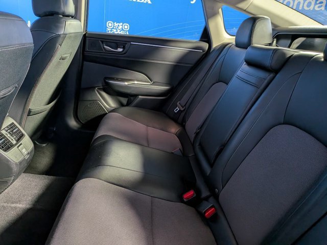 Used 2018 Honda Clarity Plug-In Hybrid image 16