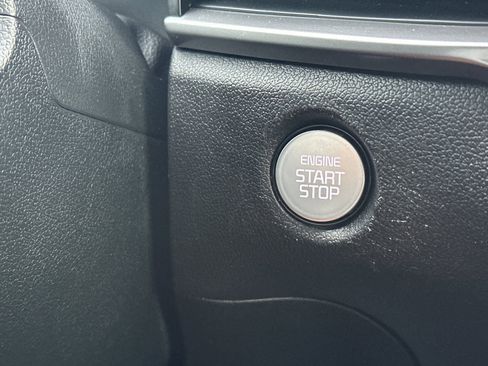 Used 2024 Kia Sorento S image 25