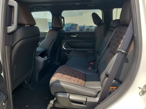 New 2026 Nissan Armada Platinum RWD image 11