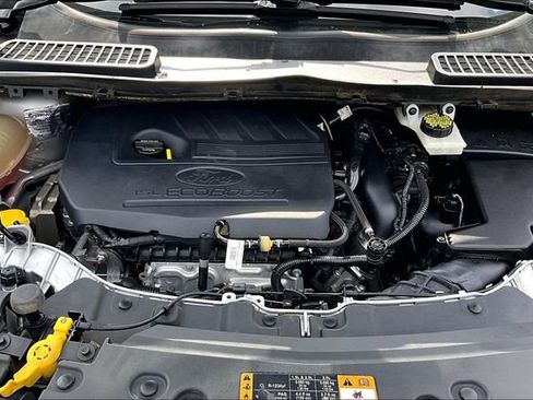 Used 2018 Ford Escape SEL image 9