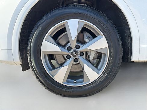 Certified 2023 Audi Q5 2.0T Premium w/ Convenience Package image 41