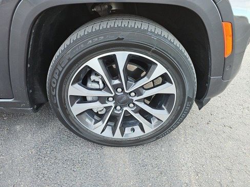 Used 2023 Jeep Grand Cherokee Overland w/ Luxury Tech Group IV image 10