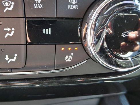 Certified 2026 Chevrolet TrailBlazer LT w/ Convenience Package image 25