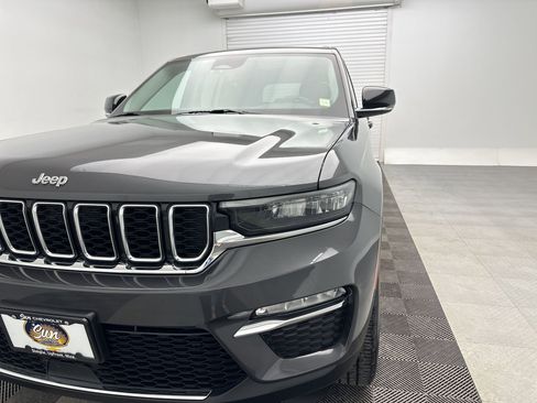 Used 2022 Jeep Grand Cherokee Limited w/ Trailer Tow Prep Group (B) image 21