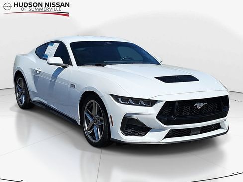 Used 2024 Ford Mustang GT Premium RWD image 1