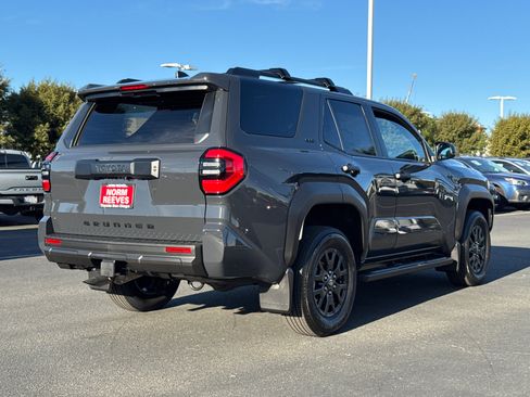 New 2026 Toyota 4Runner SR5 image 13