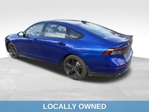 Used 2025 Honda Accord Sport image 4