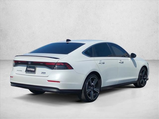 Used 2025 Honda Accord Sport image 5