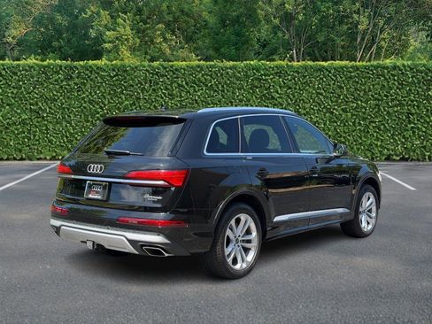 Used 2025 Audi Q7 3.0T Premium w/ Convenience Package AWD/4WD image 3