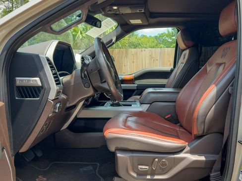 Used 2018 Ford F150 King Ranch w/ Equipment Group 601A Luxury AWD/4WD image 7