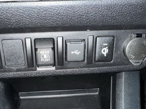 Used 2023 Toyota Tacoma 4x4 Double Cab image 35