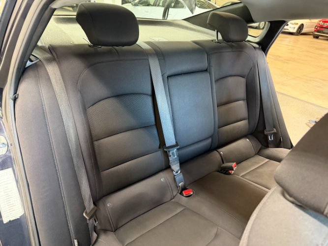 Used 2023 Chevrolet Malibu LT FWD image 29