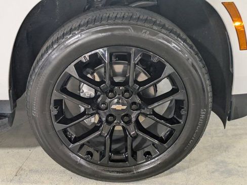 Used 2025 Chevrolet Tahoe LT w/ Comfort Package image 9