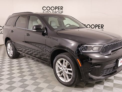 Used 2024 Dodge Durango GT image 1
