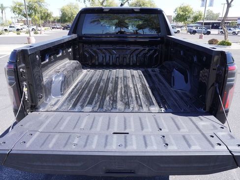 New 2026 GMC Sierra EV Elevation image 8