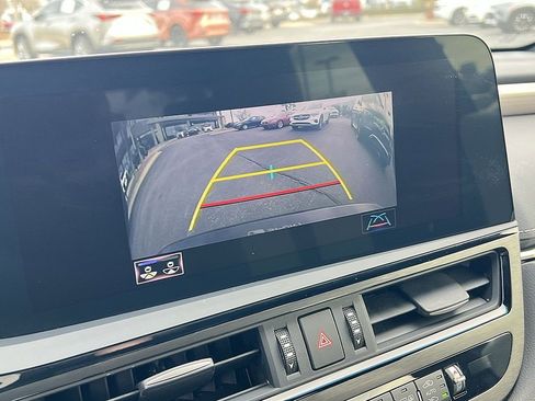 Certified 2022 Lexus ES 350 F Sport image 17