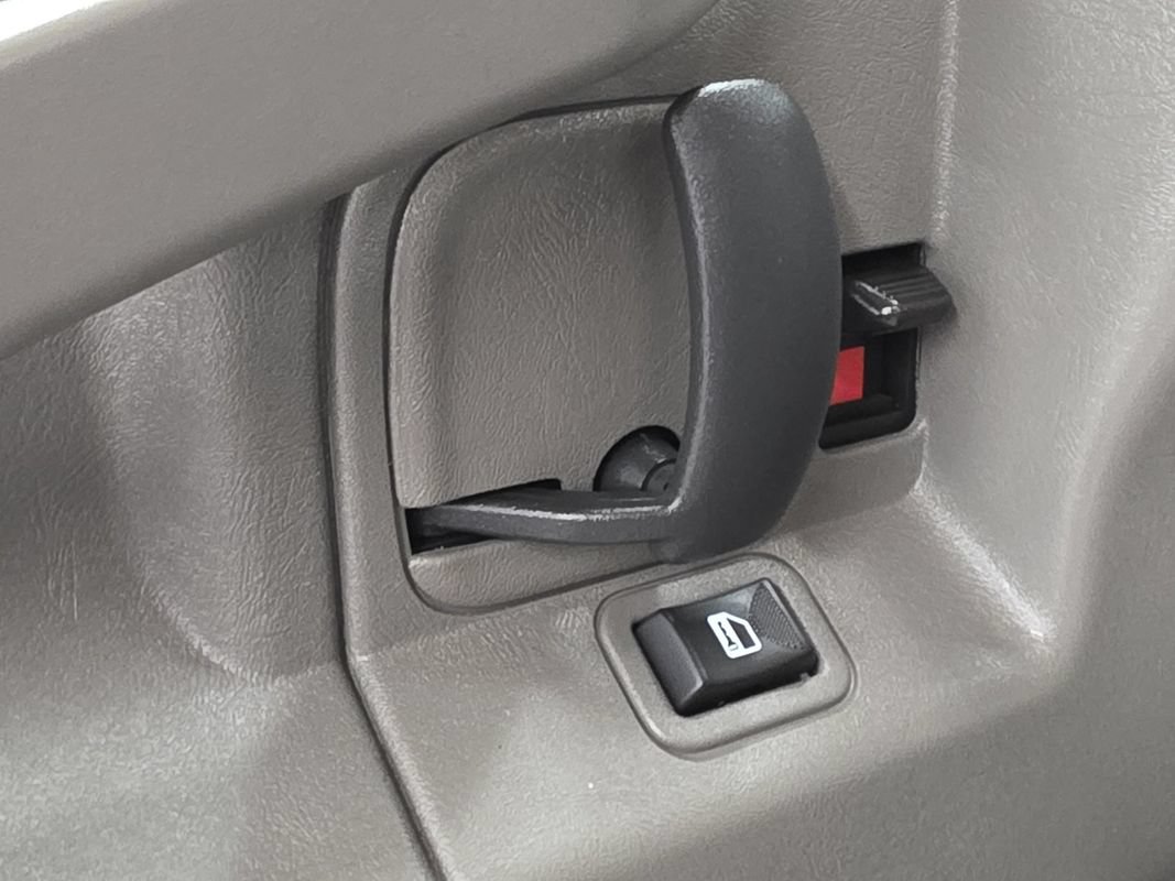 Used 2024 Chevrolet Express 3500 LT w/ LT Preferred Equipment Group RWD image 32