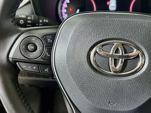 Used 2025 Toyota RAV4 XLE Premium FWD image 19