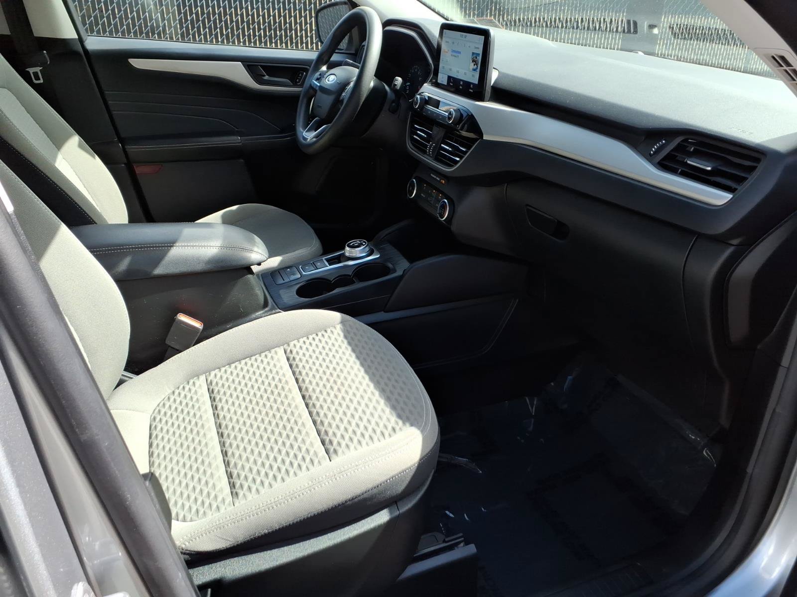 Used 2022 Ford Escape SE FWD image 28
