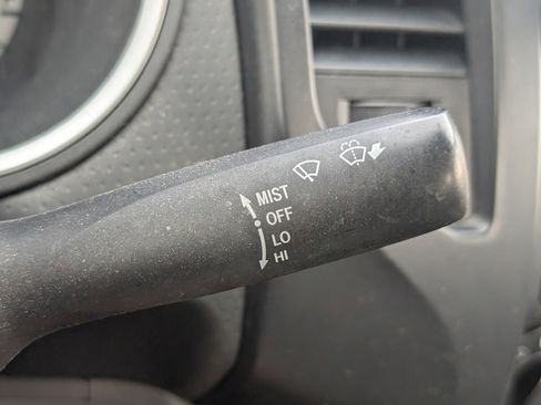 Used 2012 Toyota Tacoma 2WD Regular Cab image 11