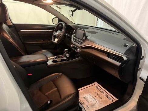 Used 2024 Nissan Altima 2.5 SR image 27