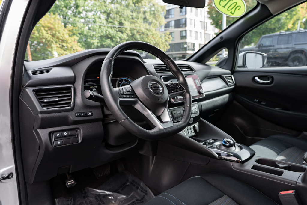 Used 2019 Nissan Leaf SV Plus w/ SV All Weather Package FWD image 21