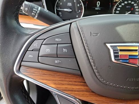 Used 2019 Cadillac XT5 Platinum image 18