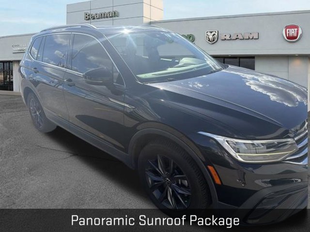 Used 2022 Volkswagen Tiguan SE FWD image 2