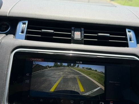 Used 2018 Land Rover Range Rover Sport Supercharged AWD/4WD image 18