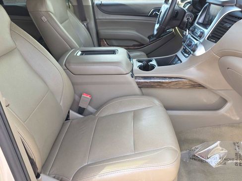 Used 2017 GMC Yukon SLE w/ Convenience Package image 18