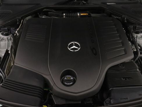 New 2026 Mercedes-Benz E 450 4MATIC Sedan image 9