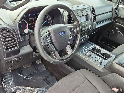 Used 2018 Ford Expedition Max XL AWD/4WD image 16