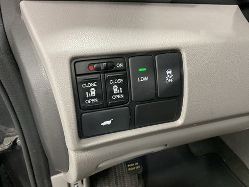 Used 2016 Honda Odyssey EX-L image 34